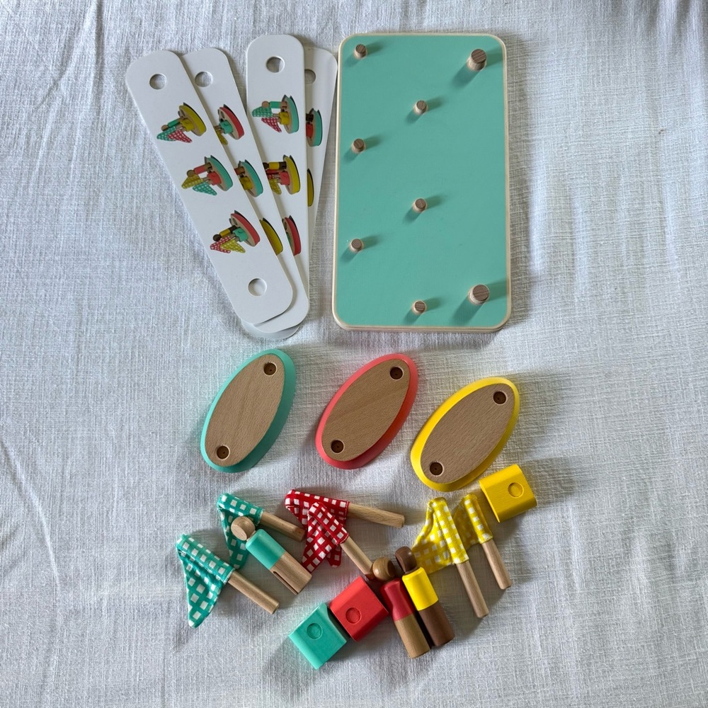 Lovevery Pattern Match Boats & Cards Set - NEW